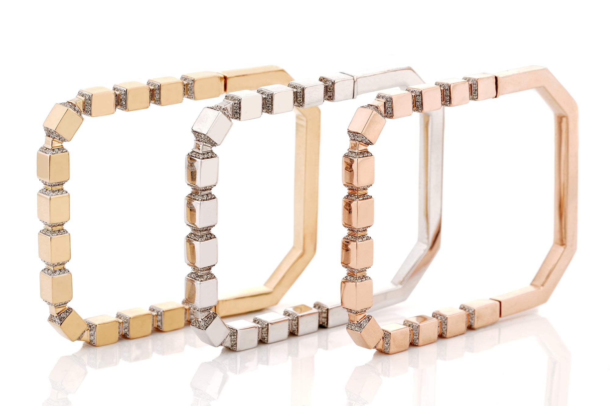 Linear Aurelia Frame Earrings