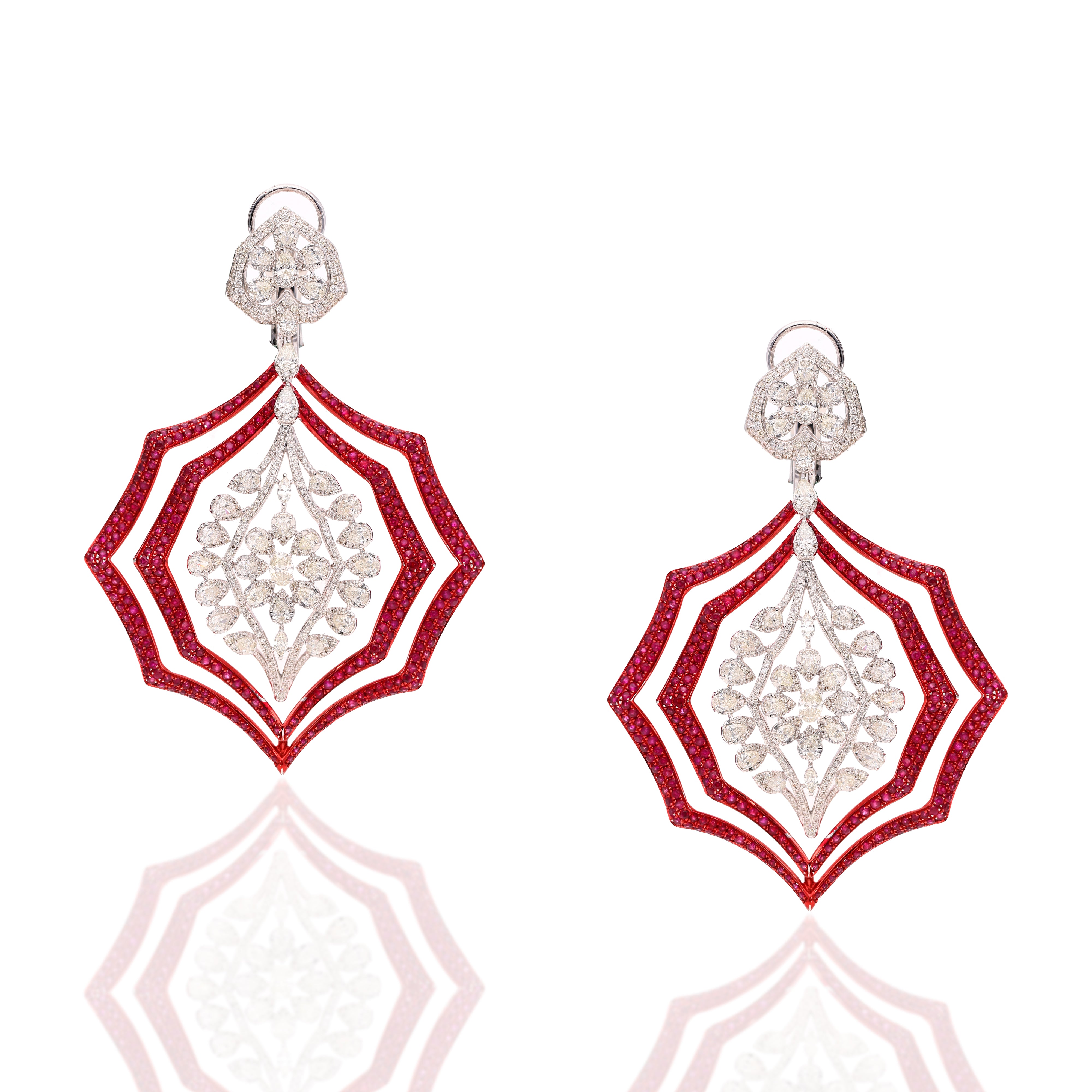 Scarlet Éclat Drops Earrings