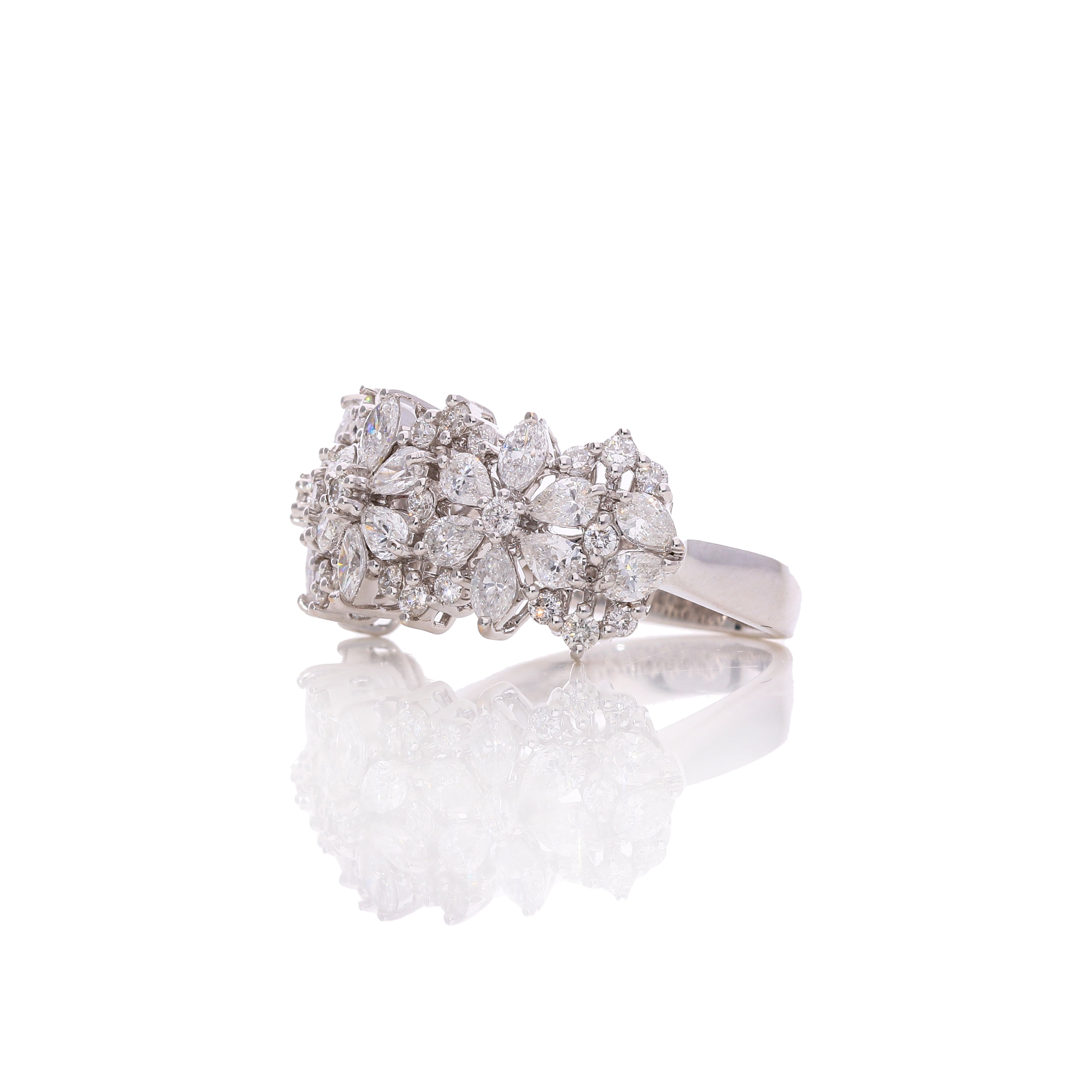 Amour Knot Ring