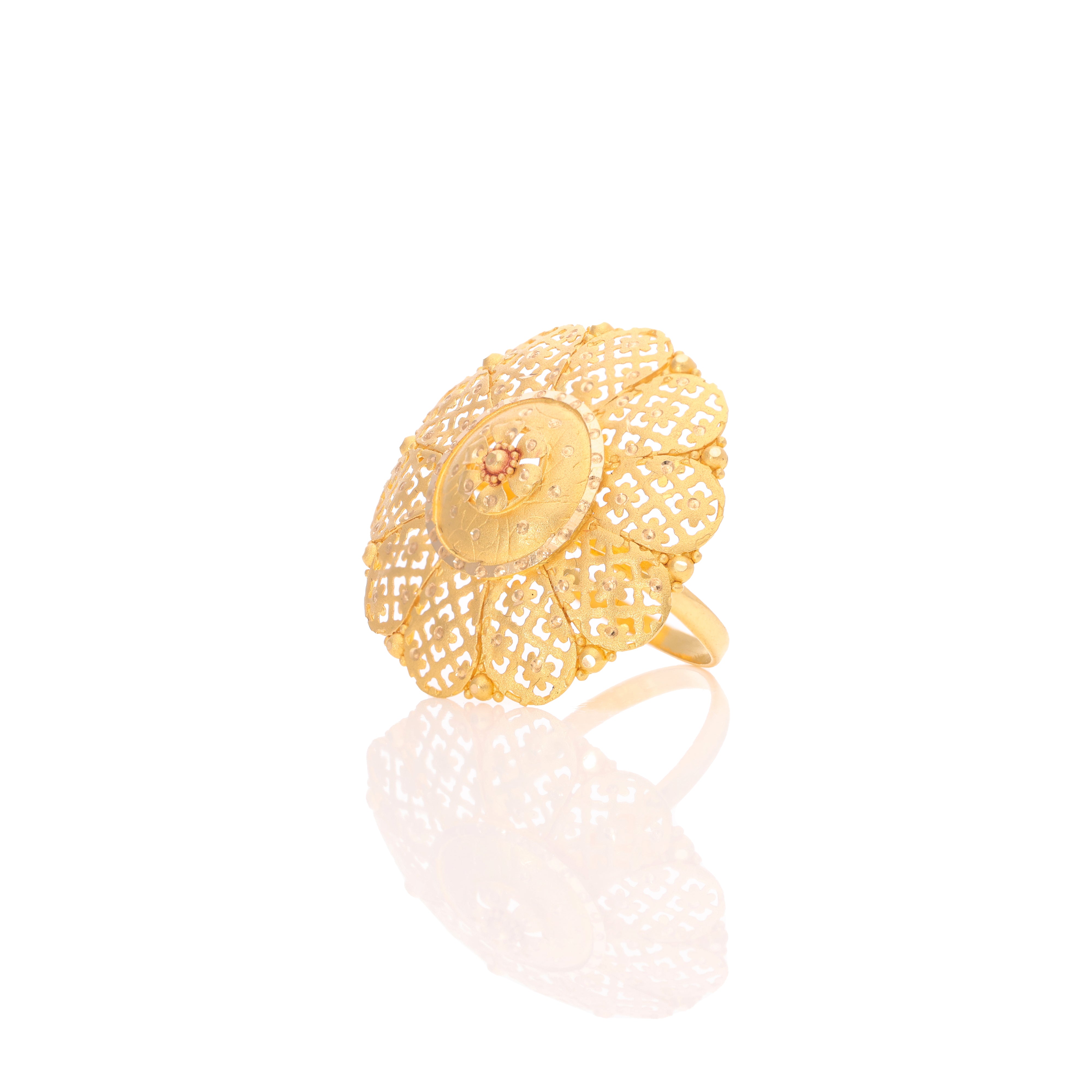 Twisted Aura Gold Ring