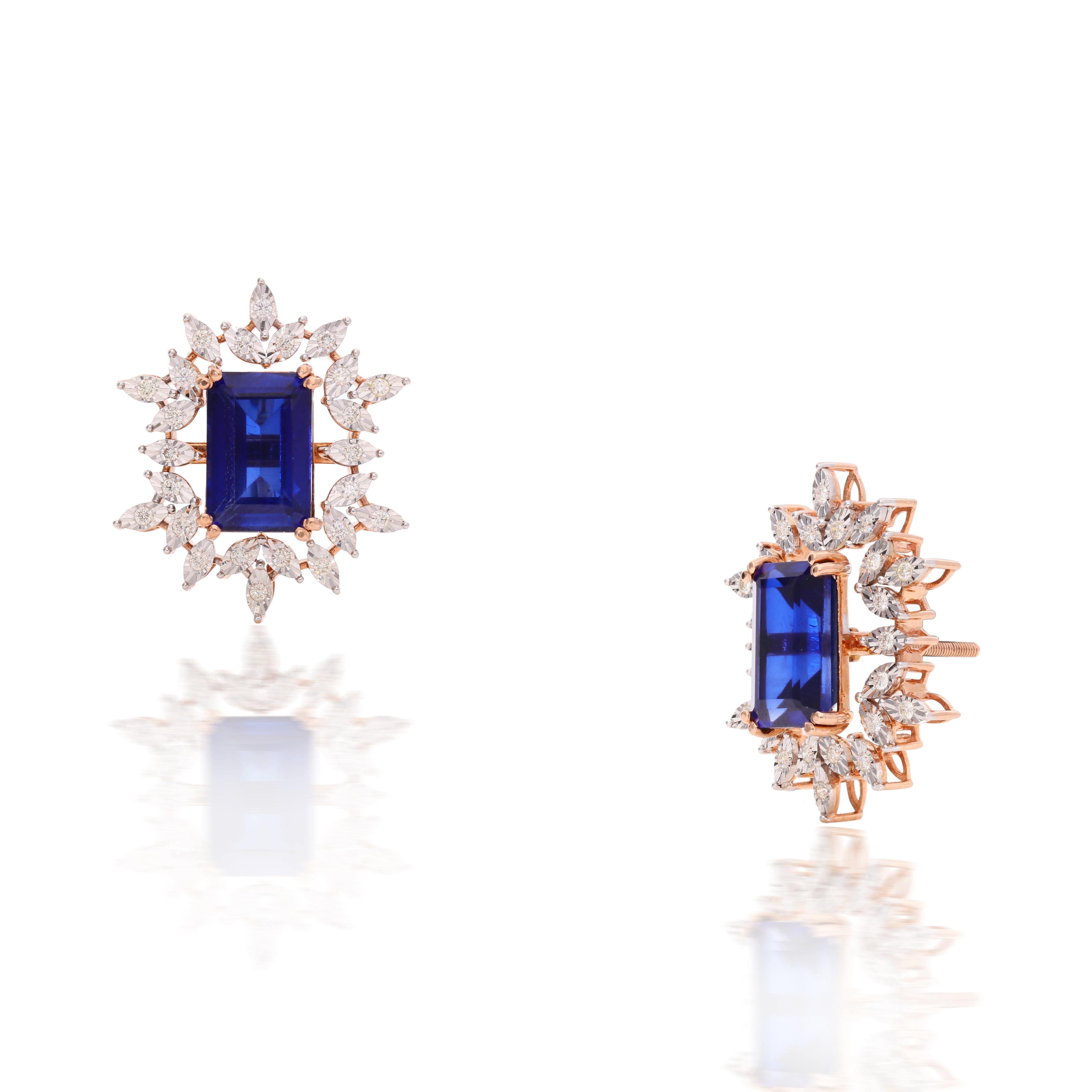 Elaris Diamond Studs