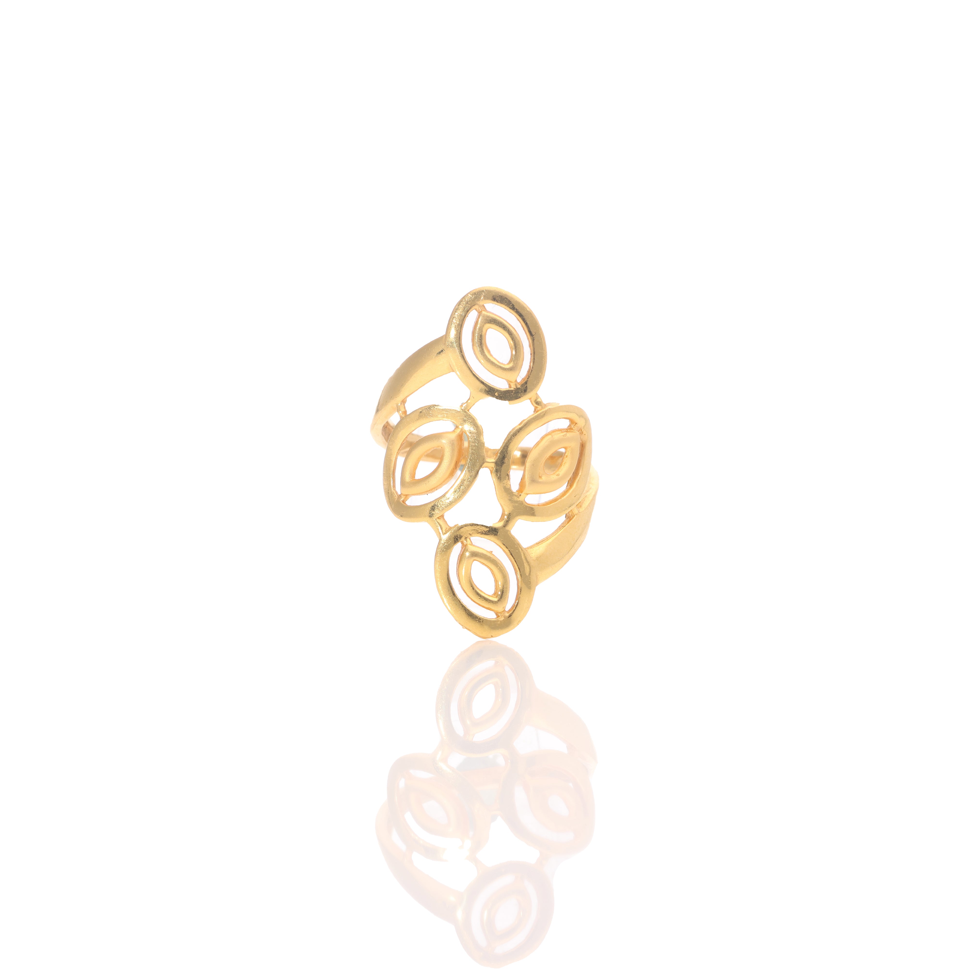 Velmora Twist Gold Ring