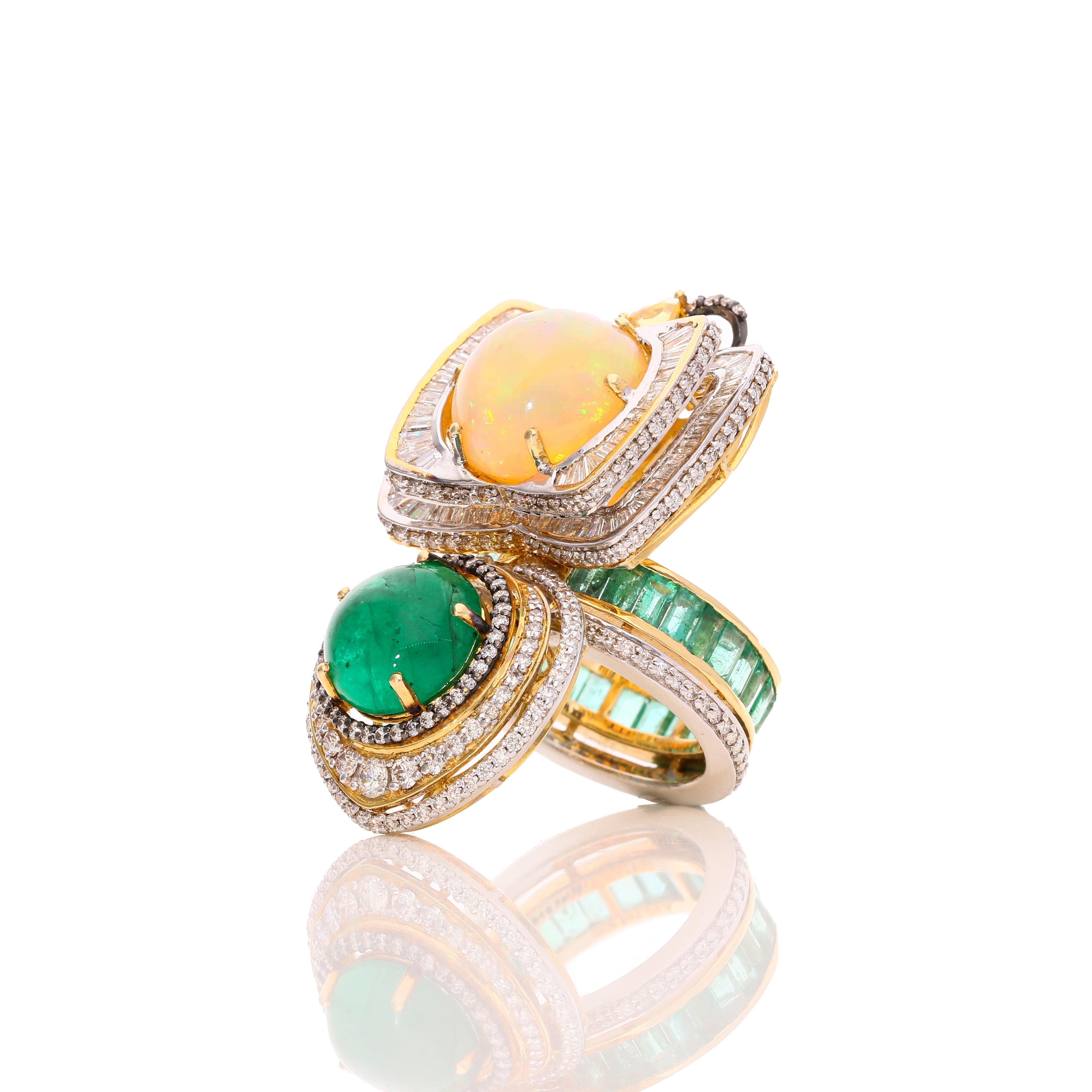 Velora Green Diamond Ring