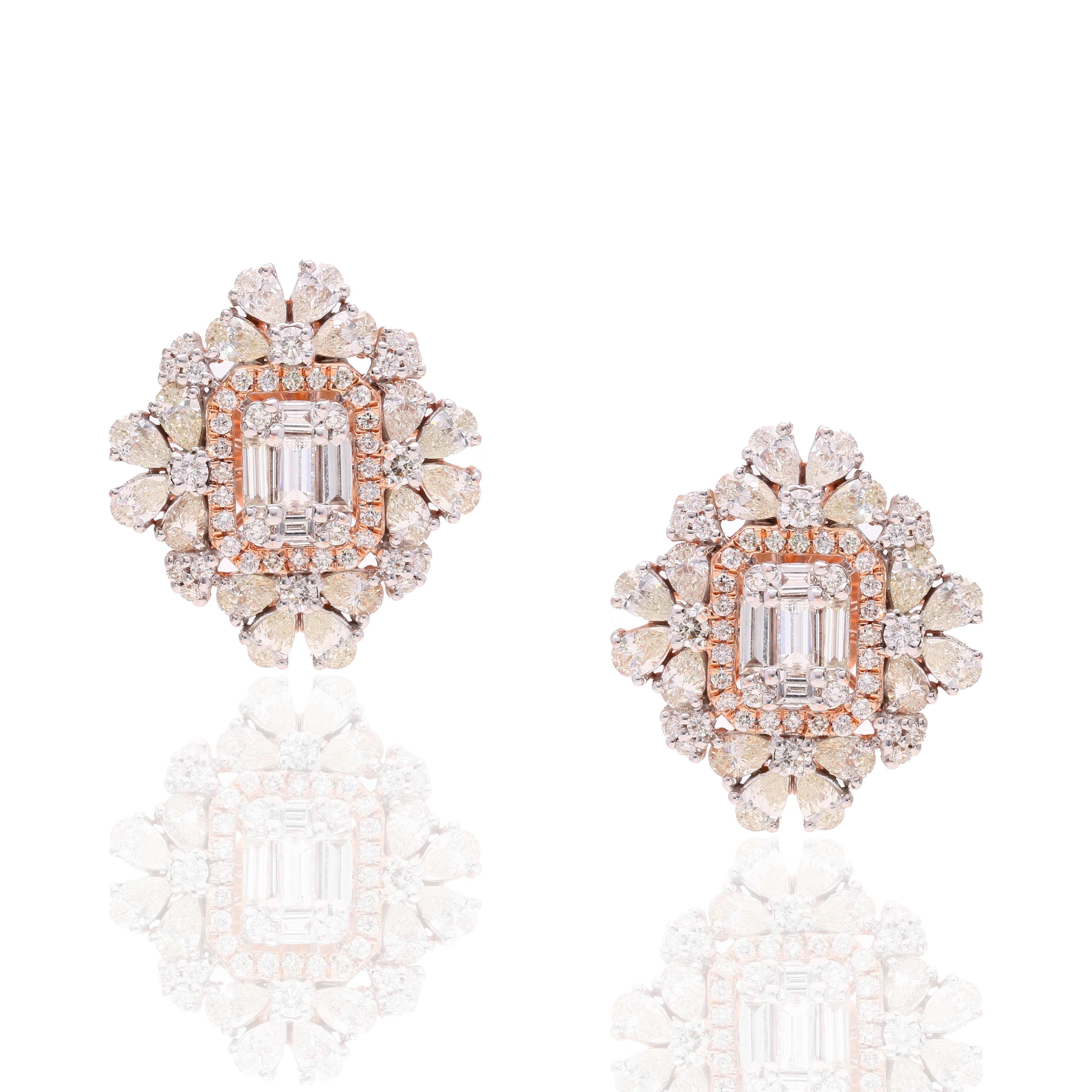 Velvet Frame Diamond Earrings