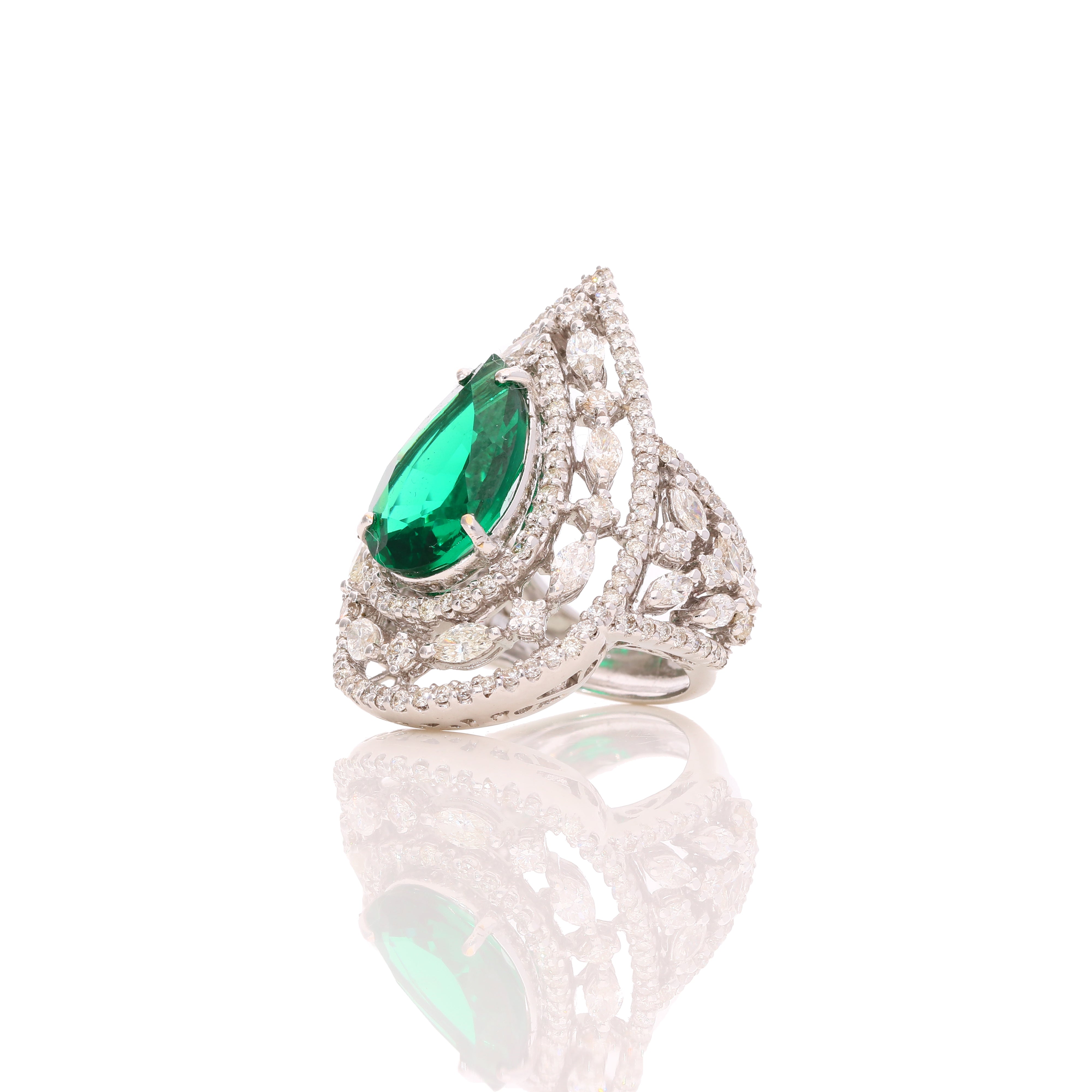 Zariya Luxe Diamond Ring