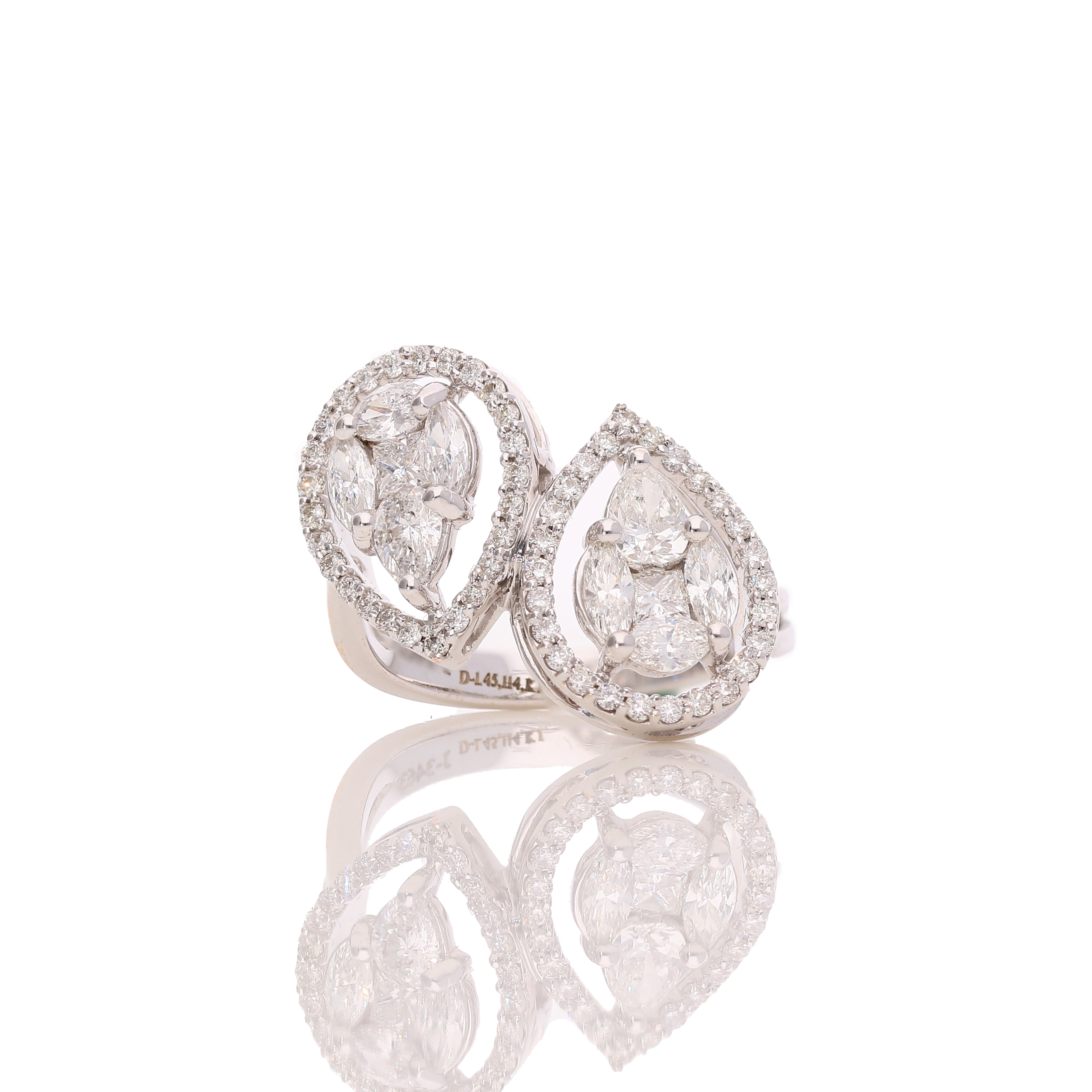 Lunexa Split Diamond Ring