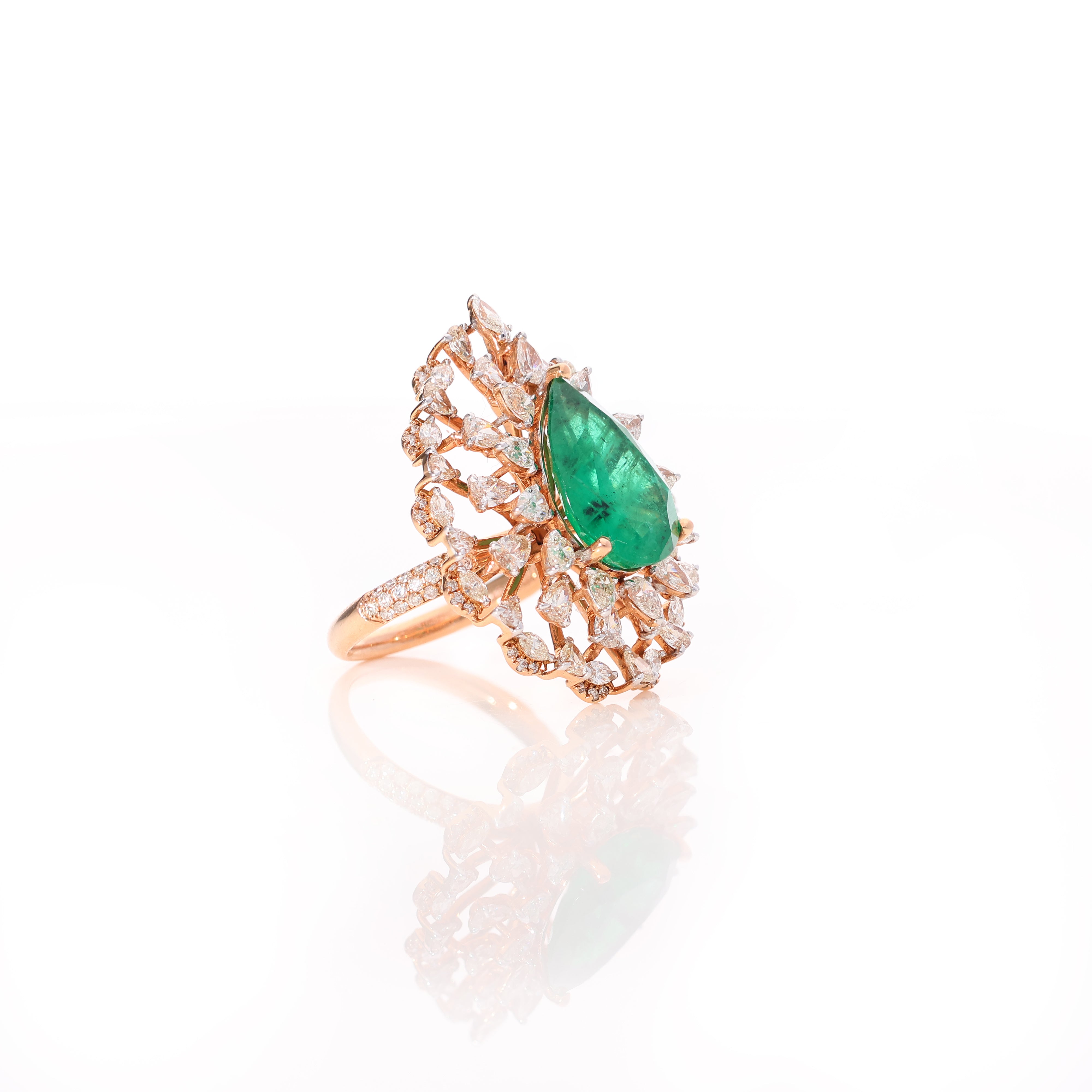 Majestic Glimmer Diamond Ring