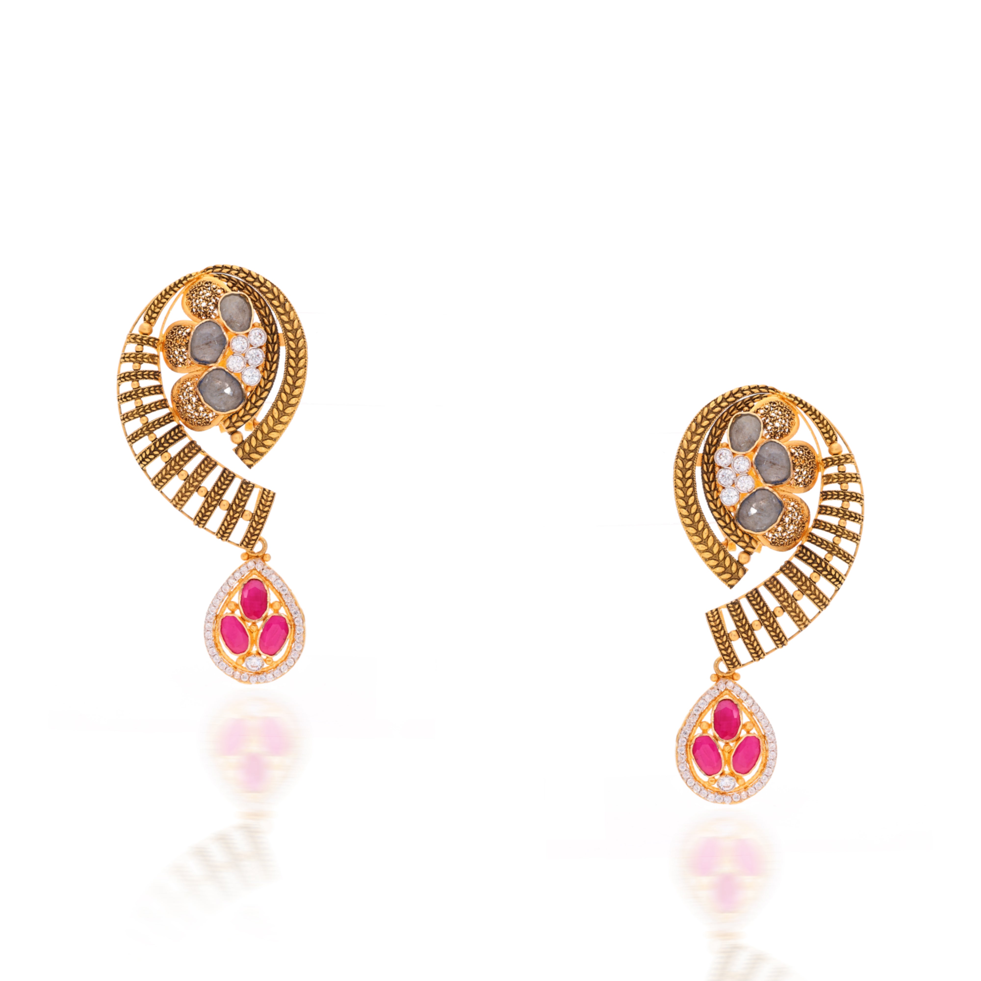 Elegance Stylish Gold Set