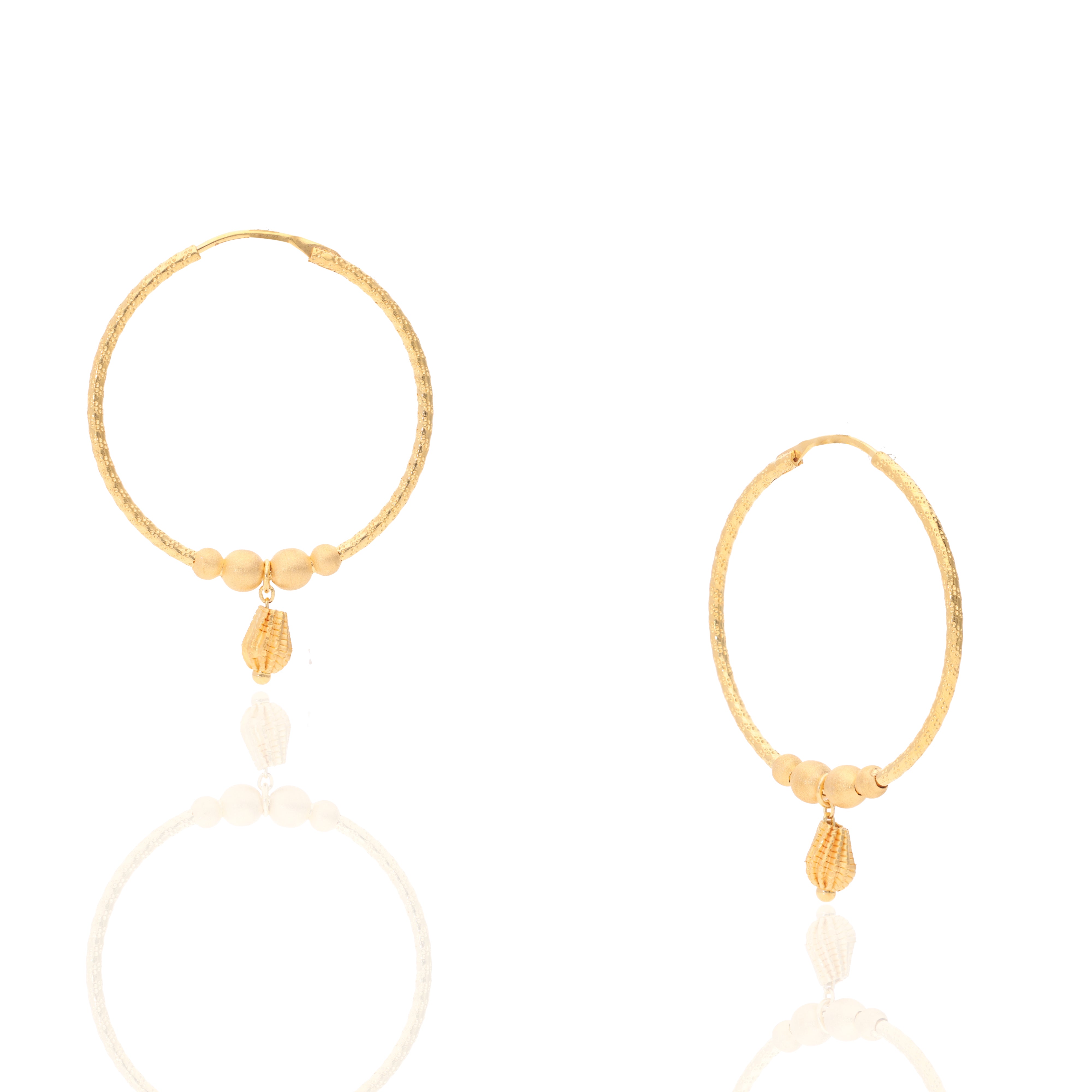 Dazzel Ring Gold earrings