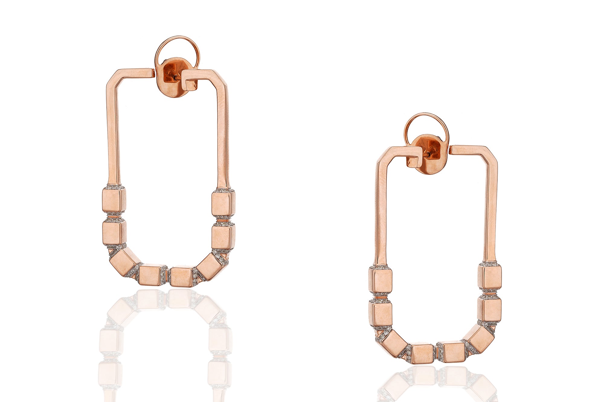 Linear Aurelia Link Earrings
