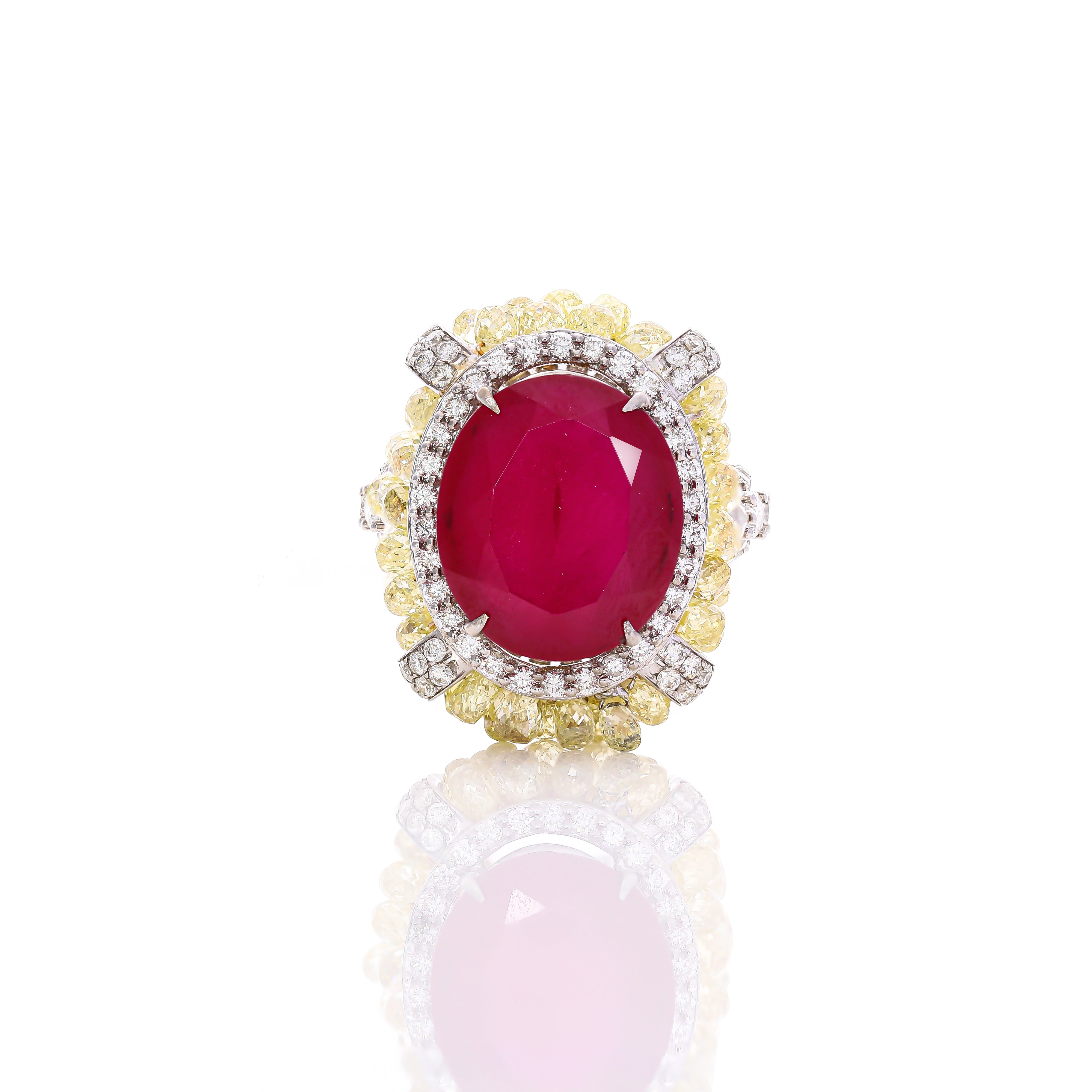 Goshwara Garnet Glitter Ring