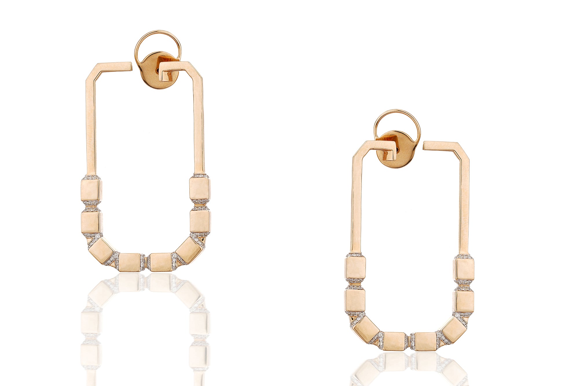 Linear Aurelia Link Earrings