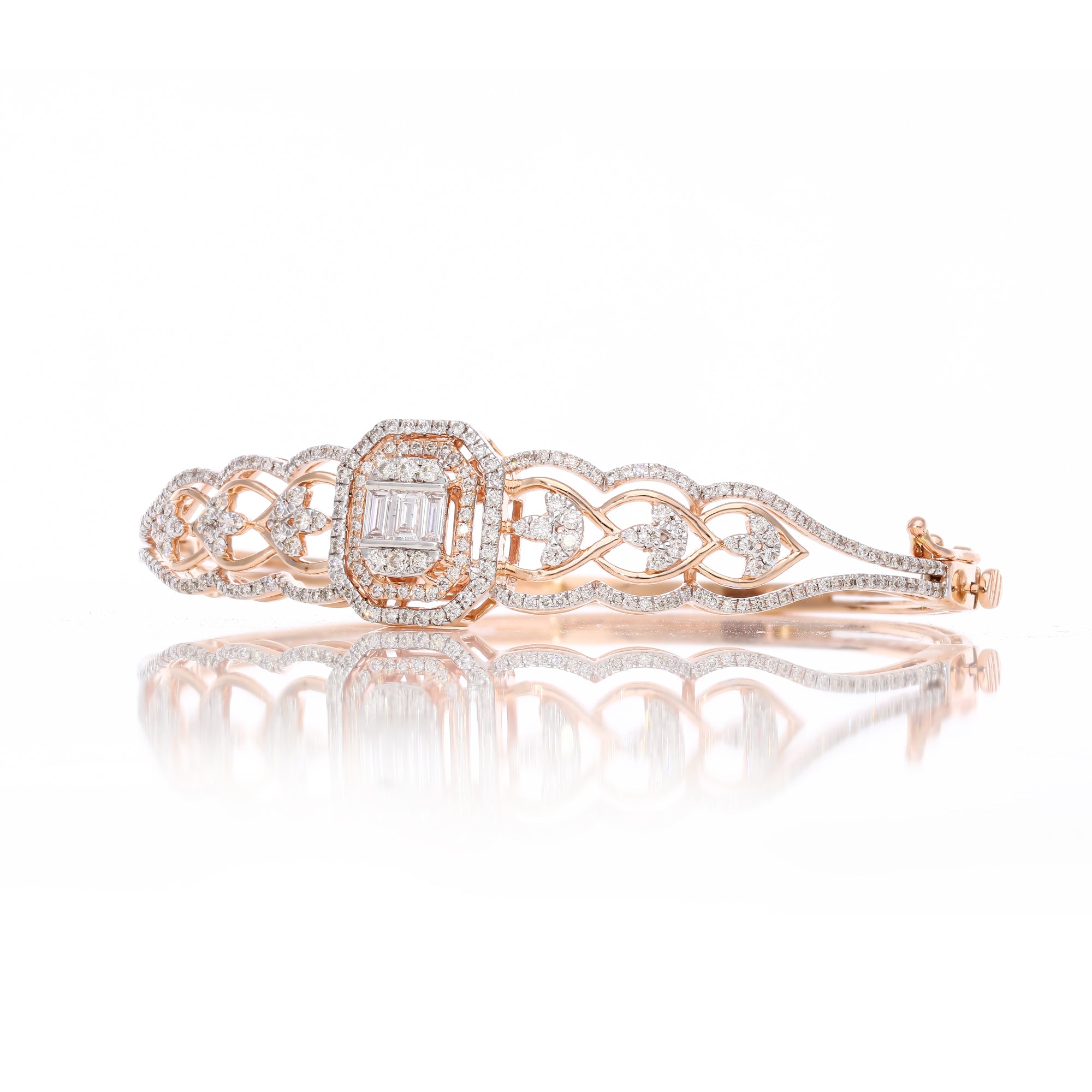 Sparkling Diamond bracelet