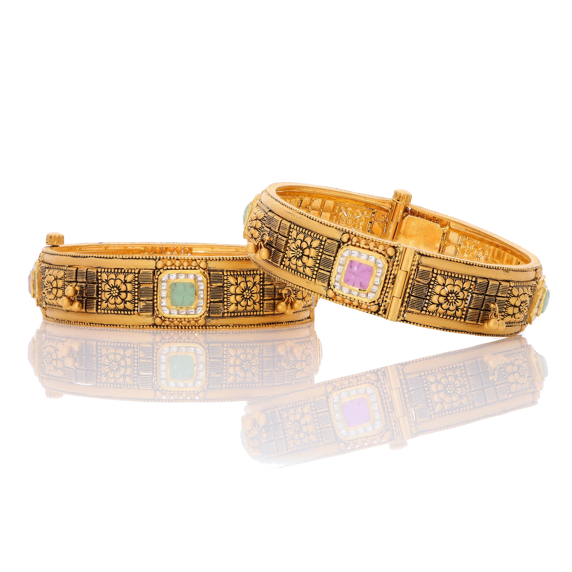 Layla Antique Gold Bangle