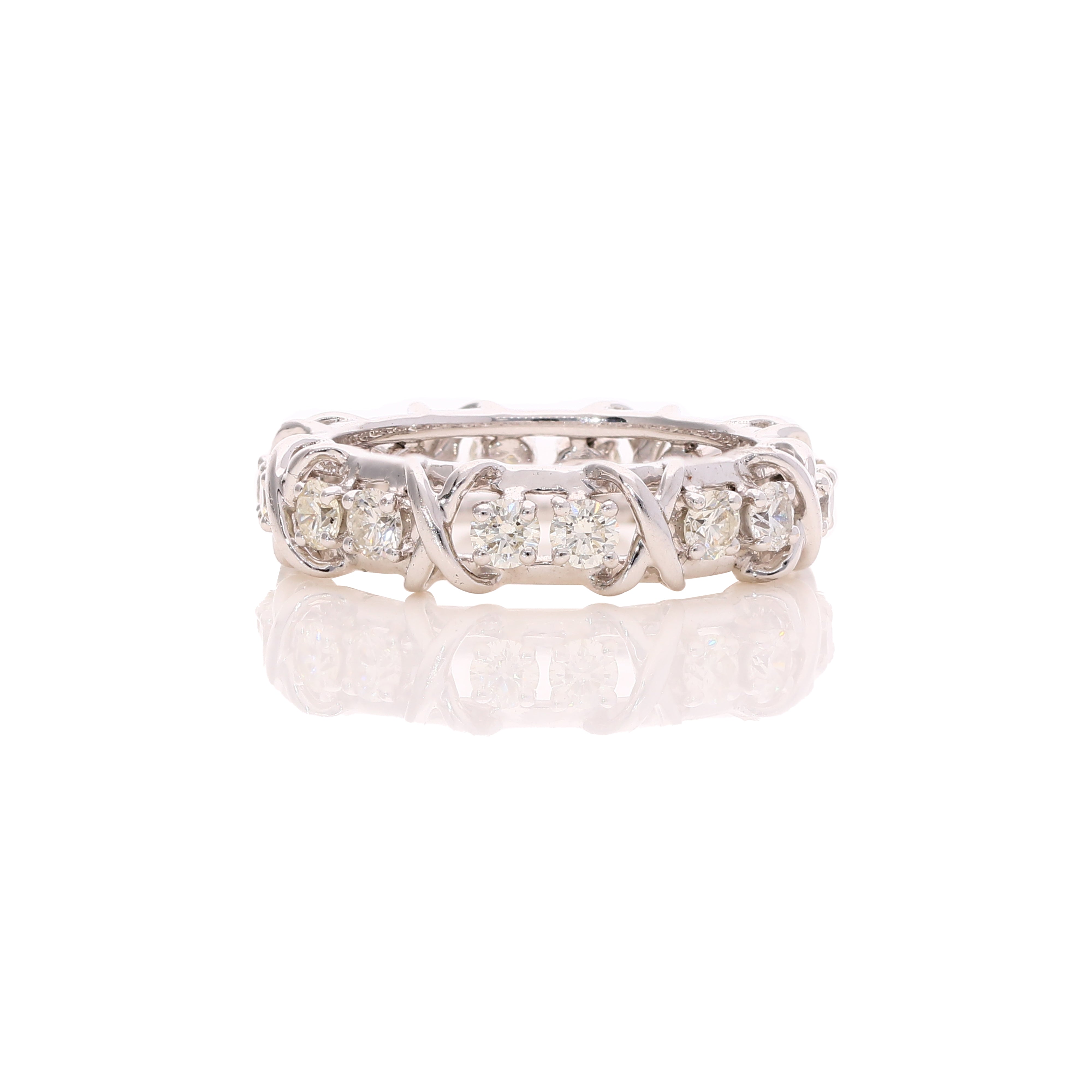 Intertwine Diamond Ring