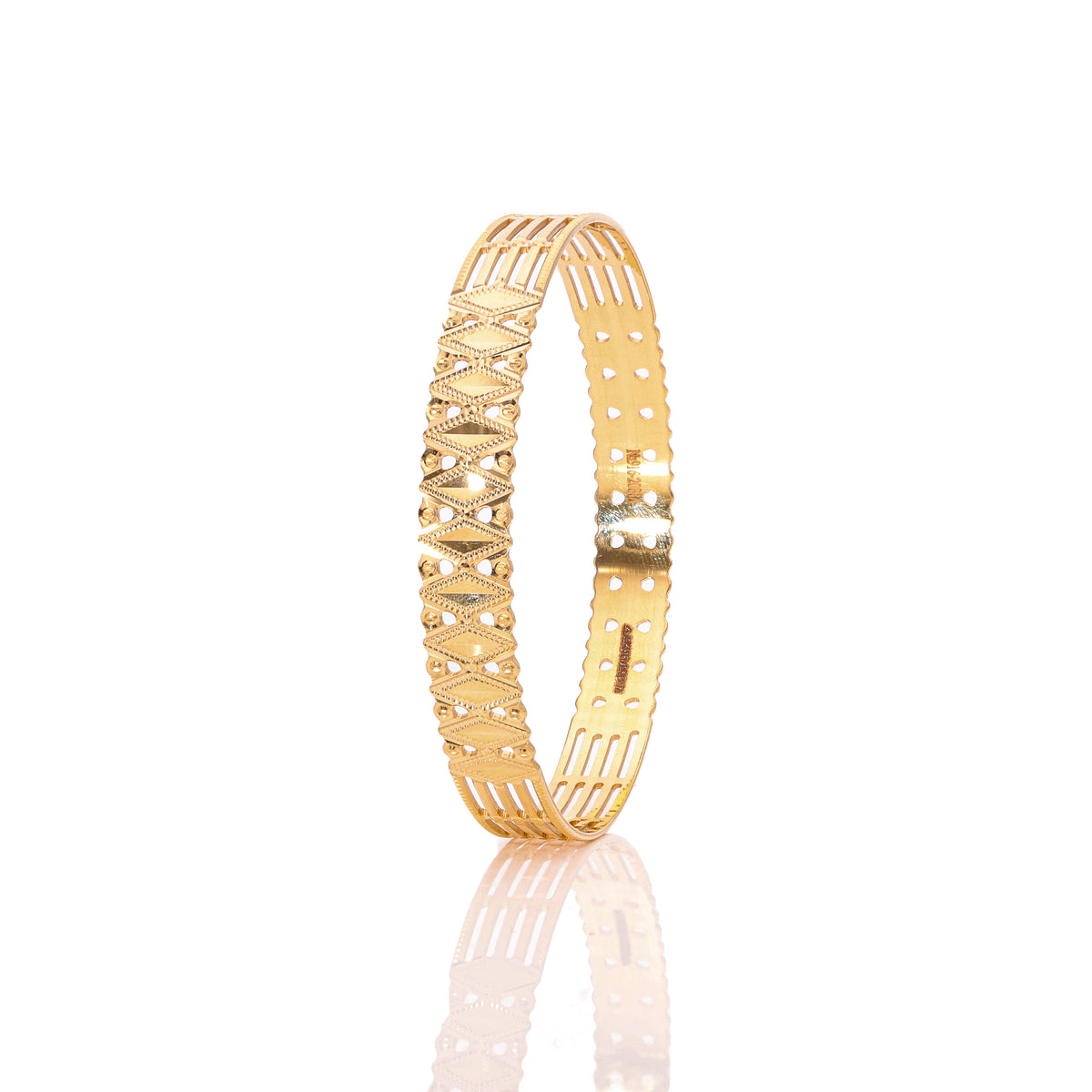 Evara Gold Bangle
