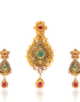 Mugdha Veil Gold Pendant Set