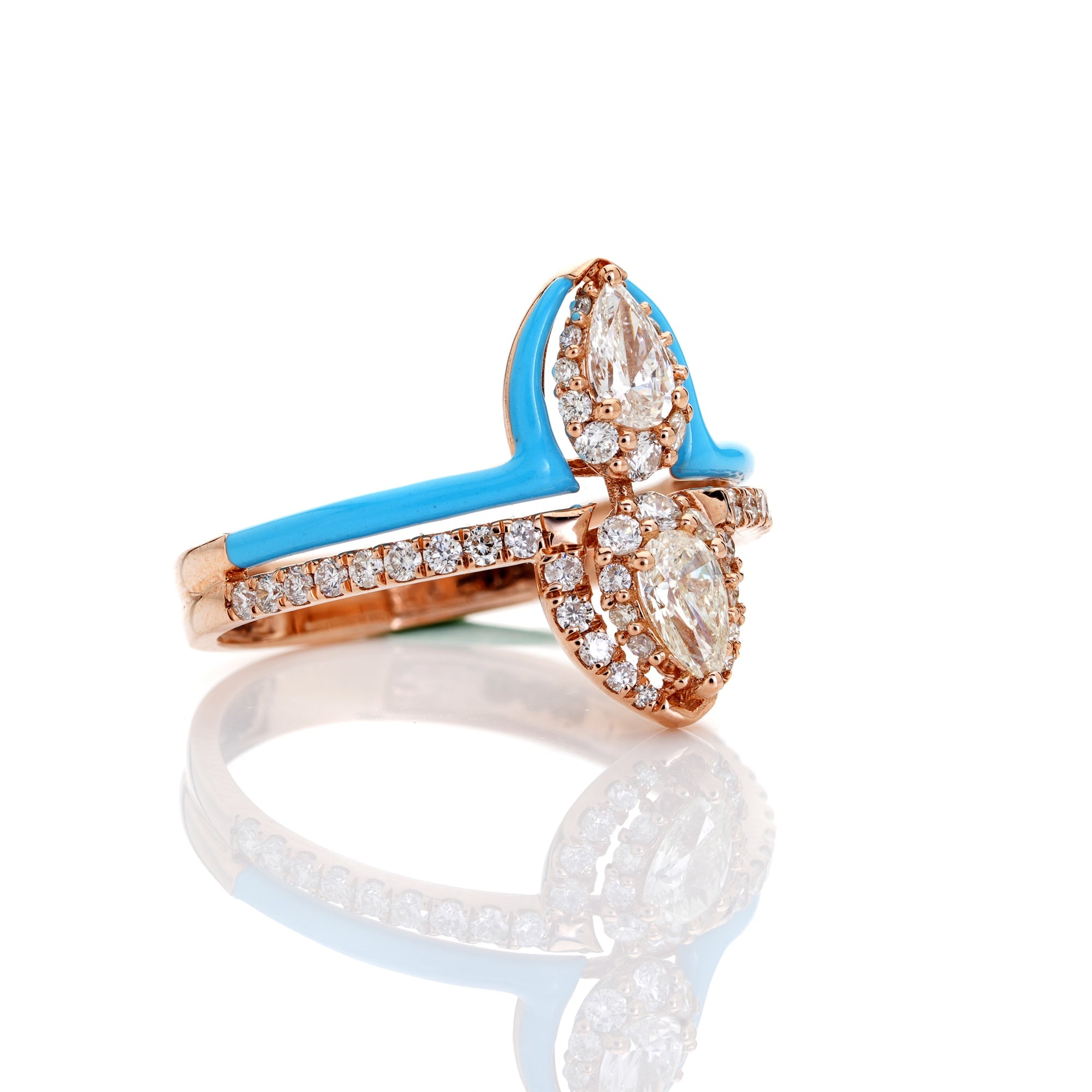 Dichotomy of Diamonds