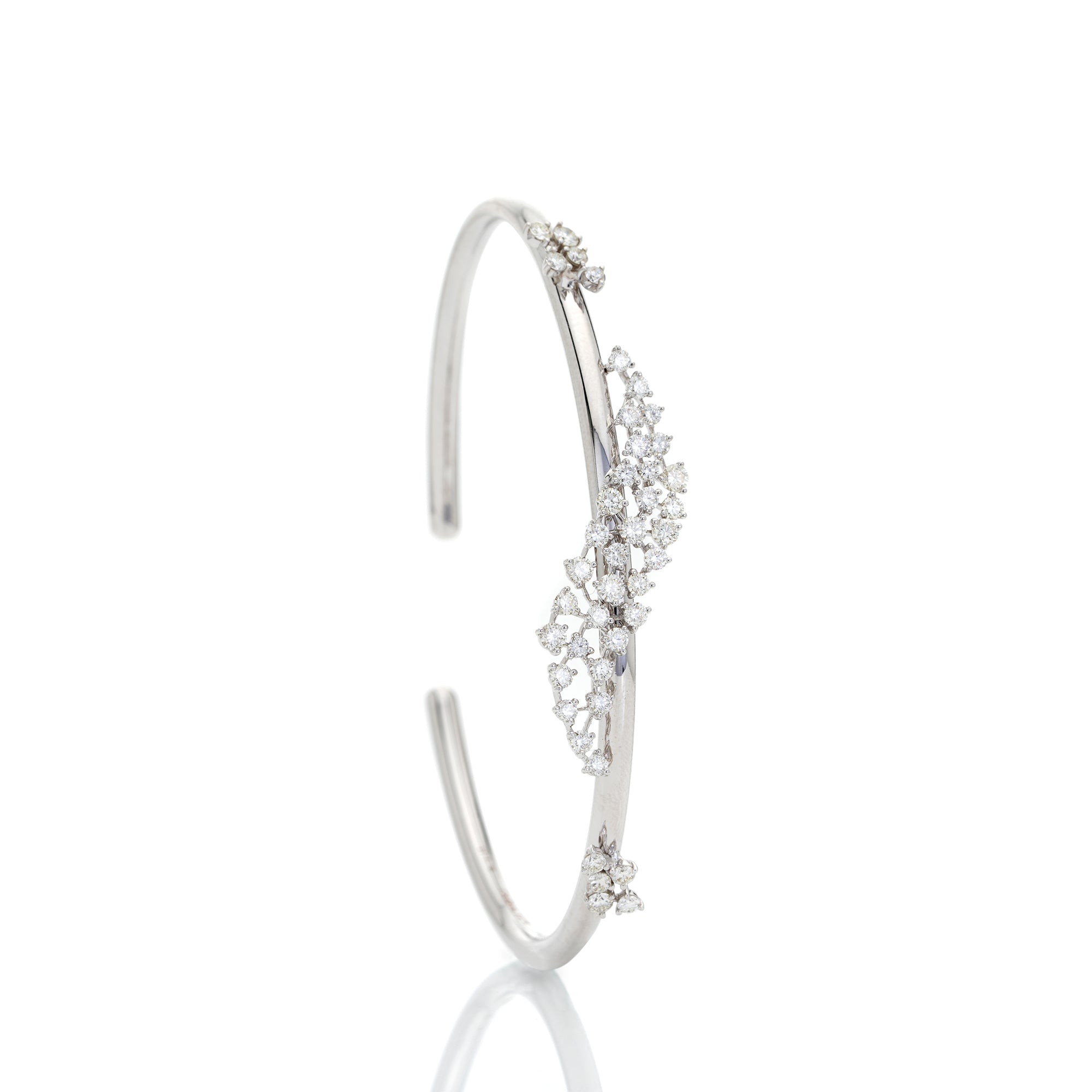Sophisticated Diamond Bracelet
