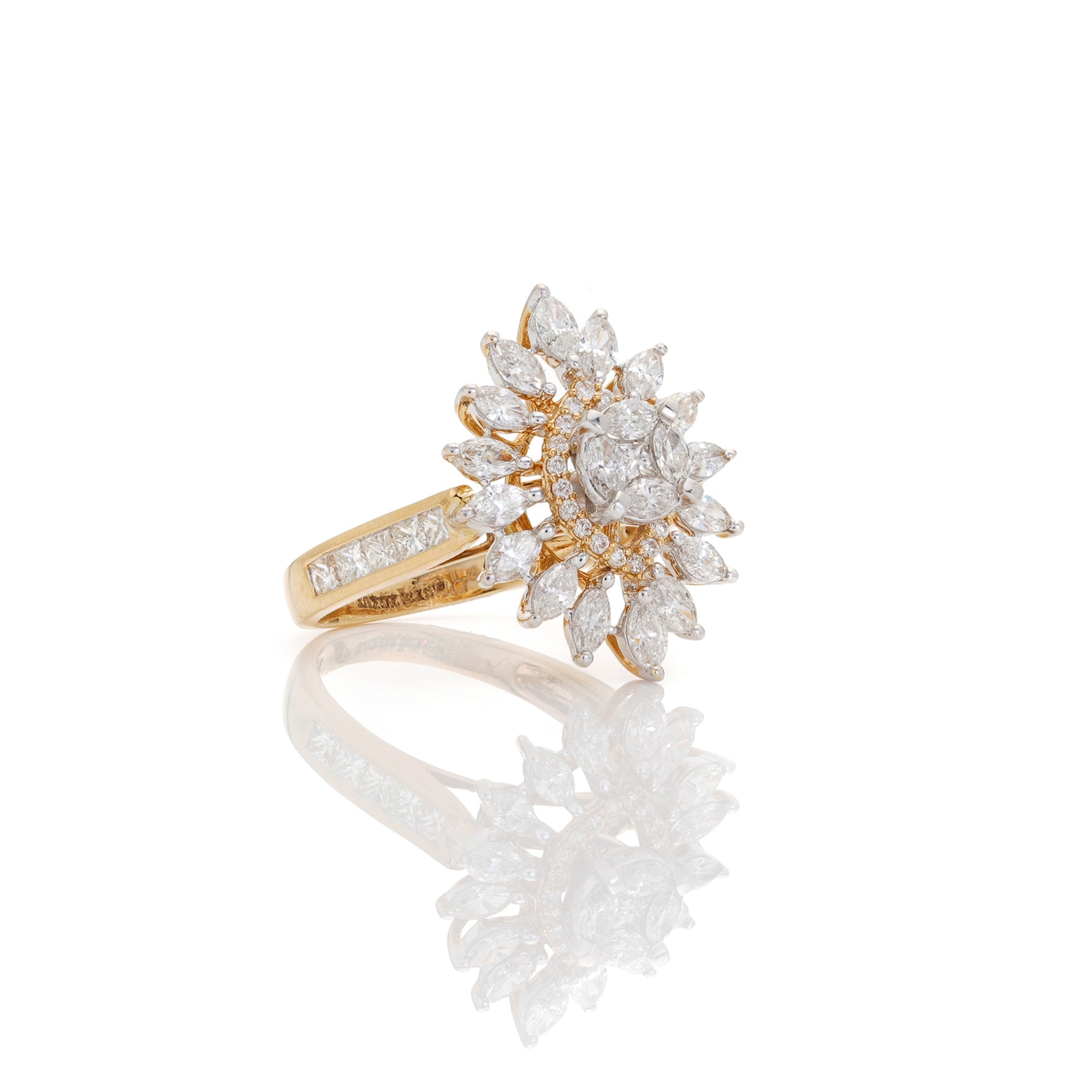 Splendid Floral Diamond Ring