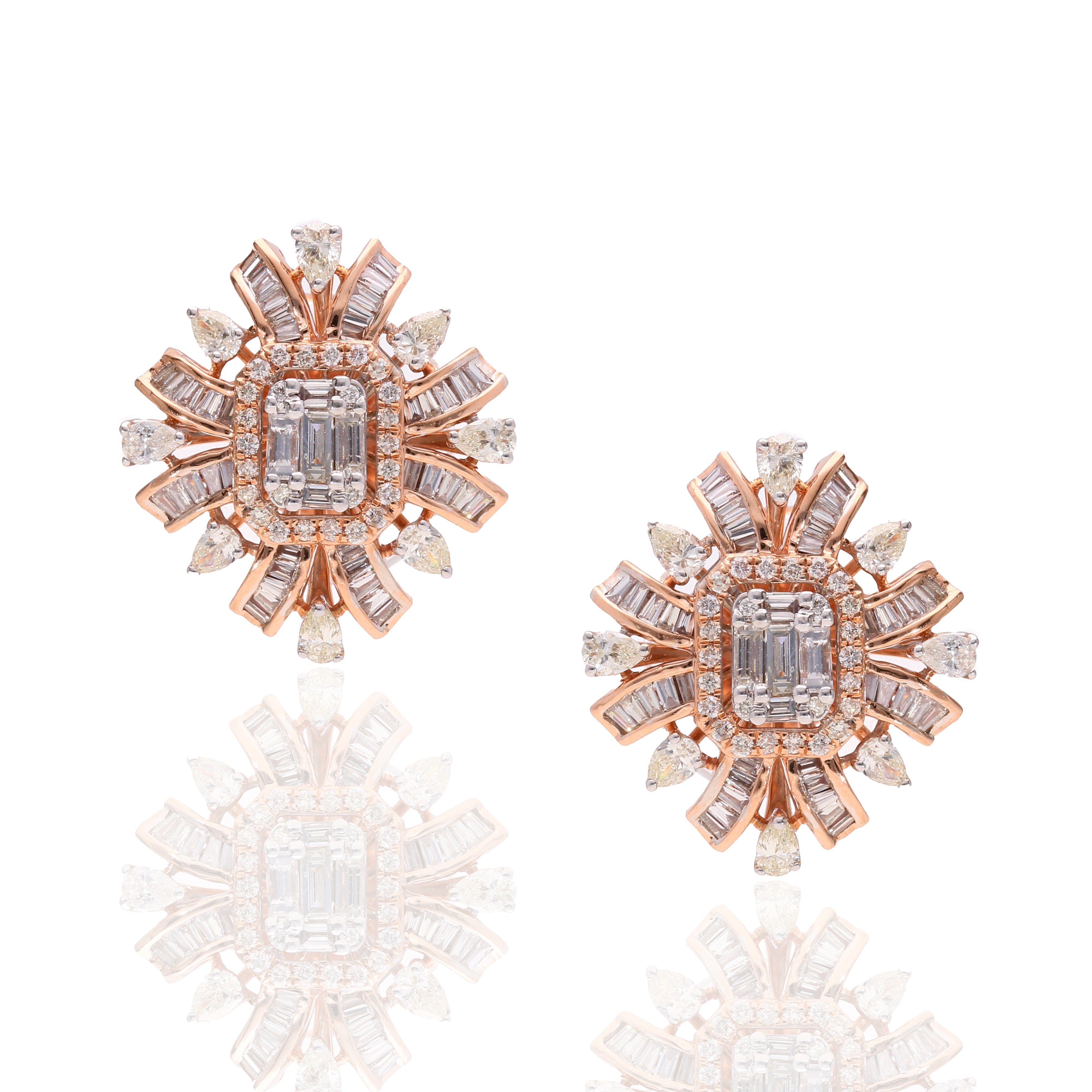 Clover Glow Diamond Studs