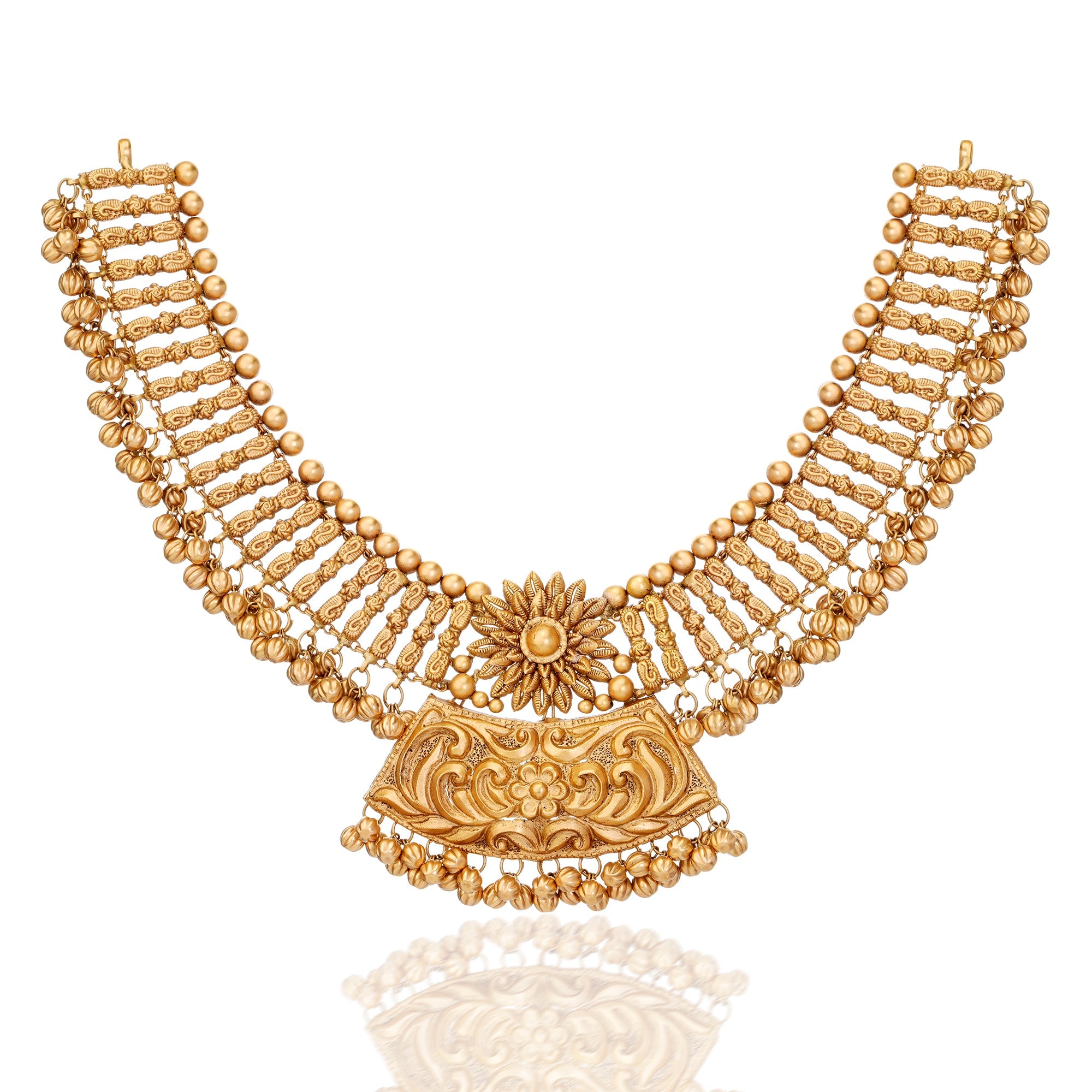 Vandana Gold Set